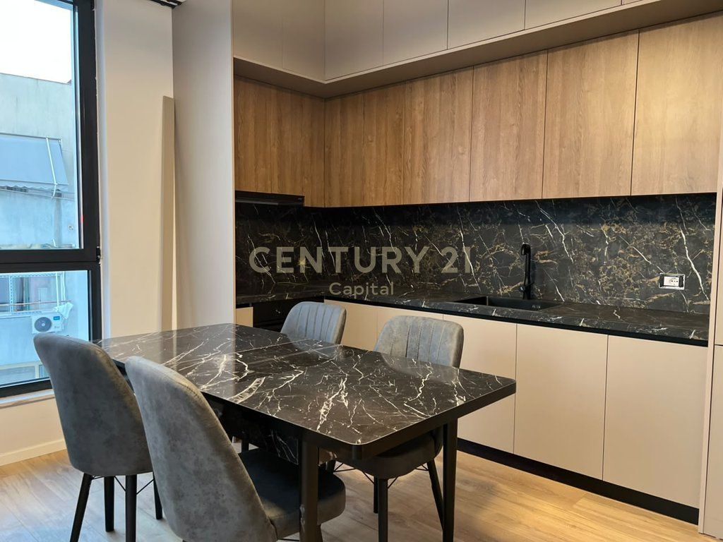 Appartamento 1+1 di lusso in affitto vicino a SPAK, edificio nuovo! 700 € /Mese 65.000 Lek /Mese