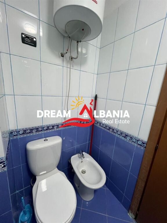 Appartamento 1+1 in affitto, Blocco (ID 42111491)