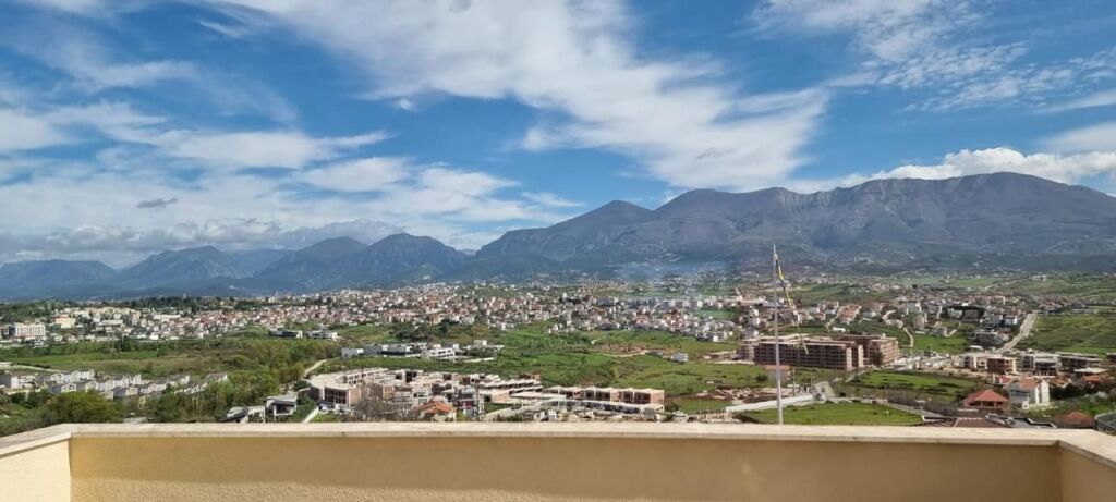 🏡 JEPET ME QIRA VILË LUKSOZE – TEG