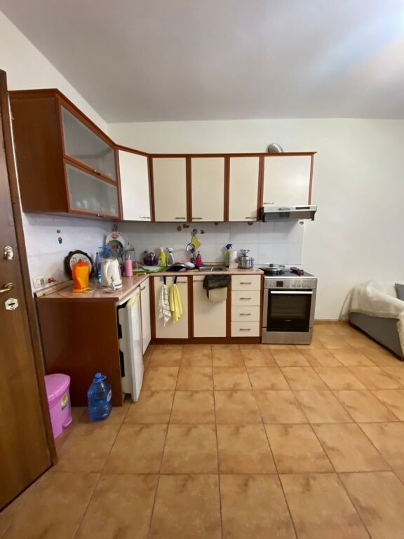 Apartament per qera 1+1 kati 9 me ashensor