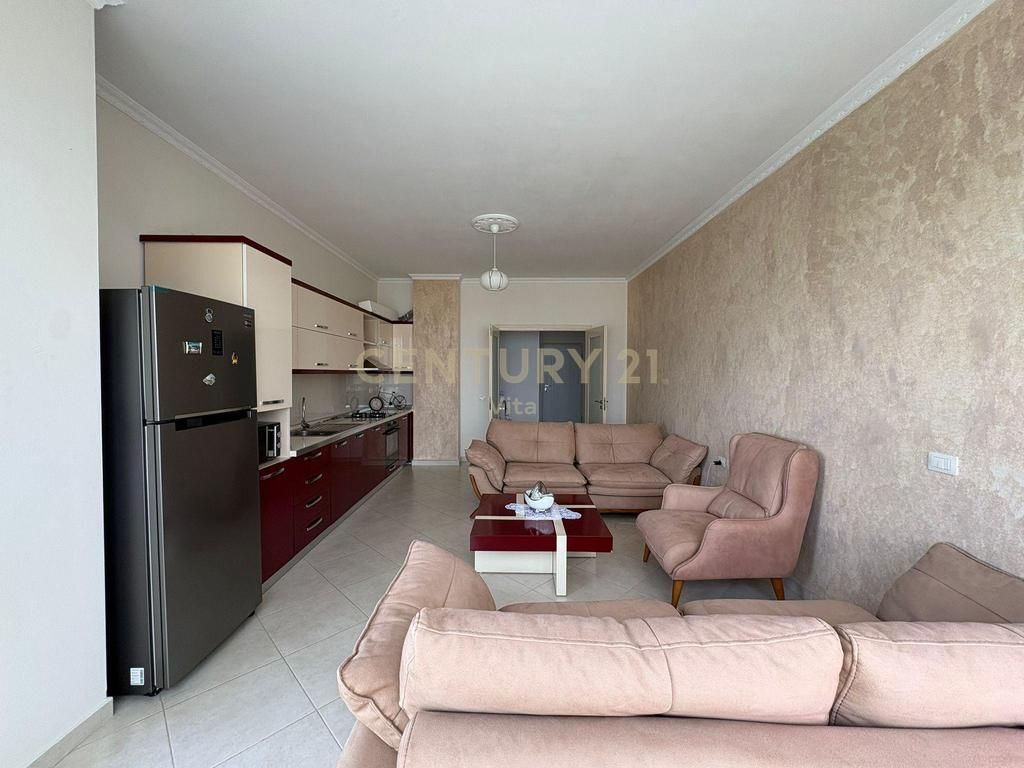 Super apartament 2+1+2 për Shitje pranë Kopshtit Botanik dhe Xhamisë, Tiranë !!