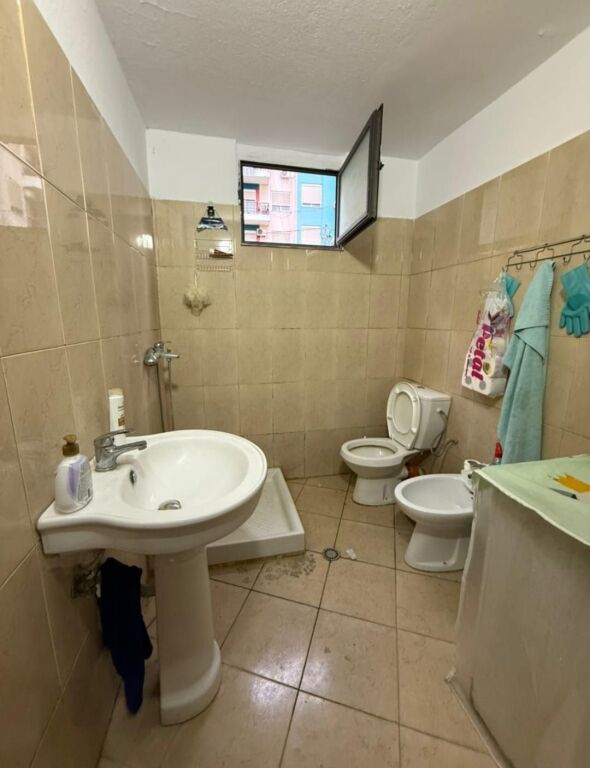Appartamento 1+1+1 con Balcone in Affitto