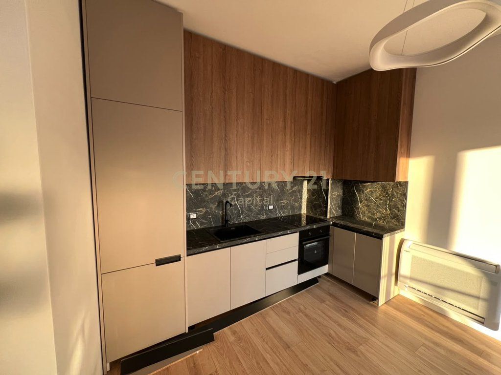 Appartamento 1+1 di lusso in affitto vicino a SPAK, edificio nuovo! 650 € /Mese 60.000 Lek /Mese