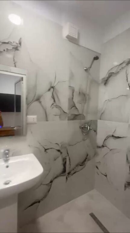 GARSIONERE  34000 LEKE.FAKULTETI EKONOMIK.