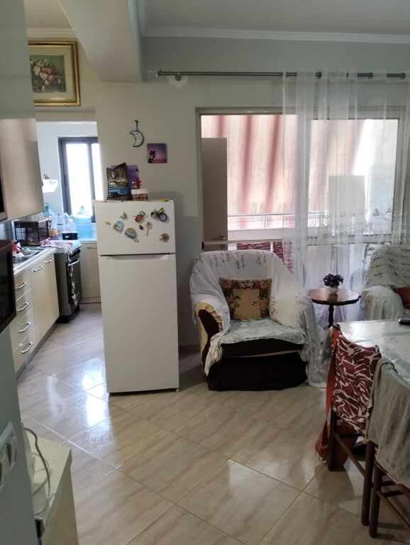 QIRA APARTAMENT 1+1 LAGJE 17 UKD DURRES 300 EURO