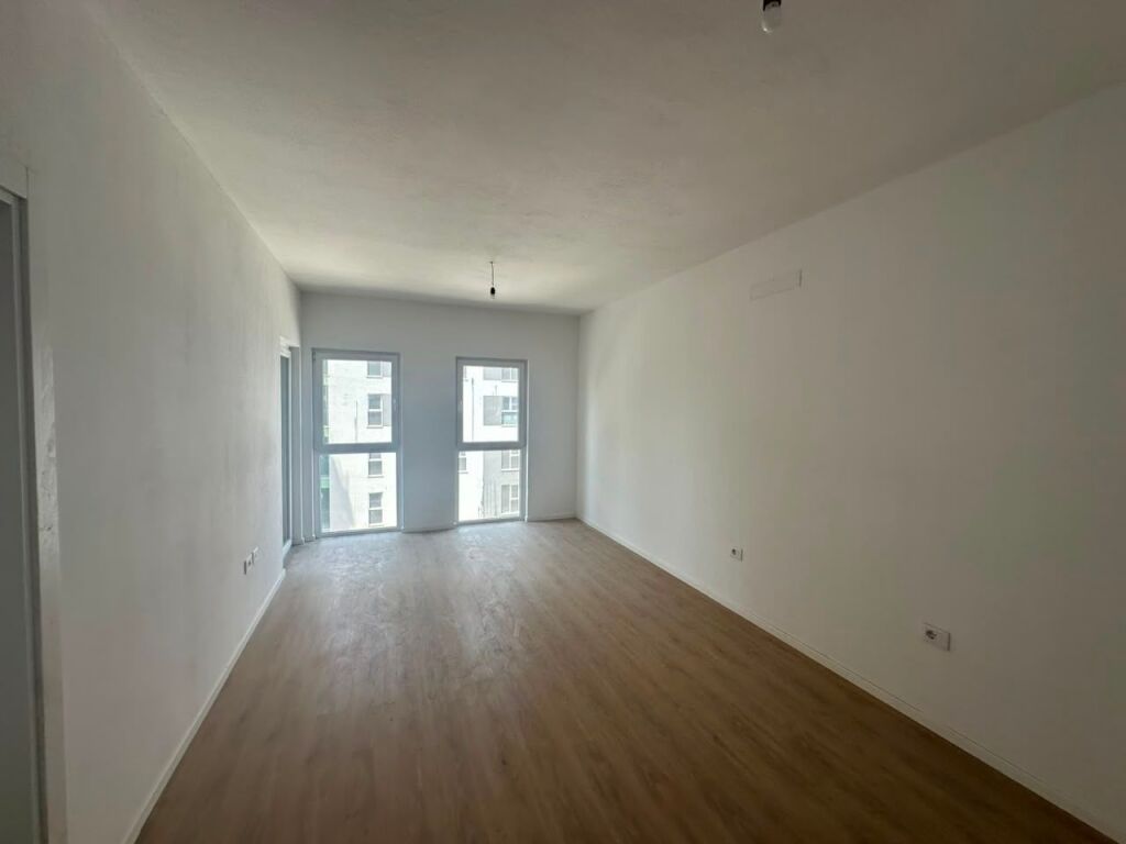 Shitet, Apartament 1+1, Tirana Entry 2, Tiranë