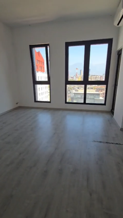 ✨Zyrë me qira – Kompleksi Square 21 ✨70 m²