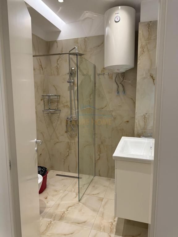 shitet apartament 2+1+2 kodra e diellit tiranë
