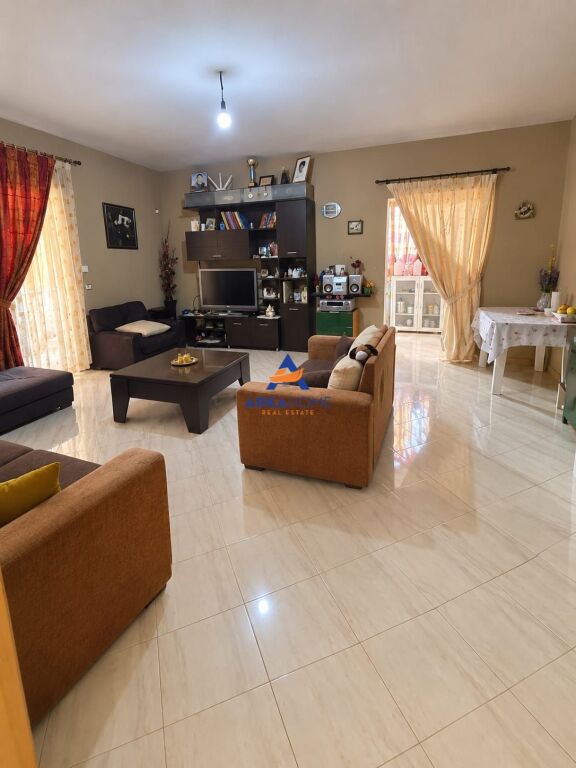 VENDESI 2 APPARTAMENTI 2+1+BALCONE "21 DICEMBRE, VIA KONGRESI I LUSHNJES" 187.900 EURO E 234.900 EURO