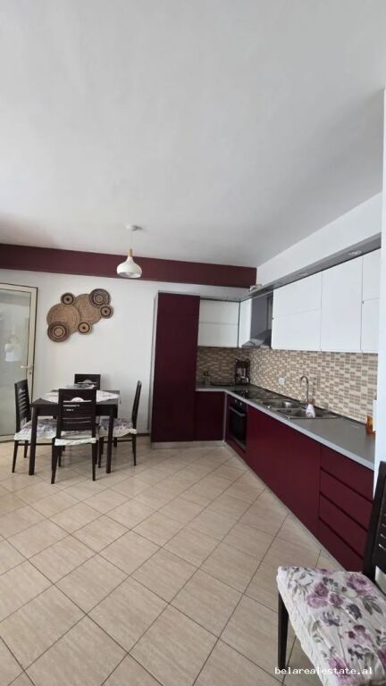 Apartament Me Qera 2+1 Tek Komuna e Parisit (ID B2202093) Tirane