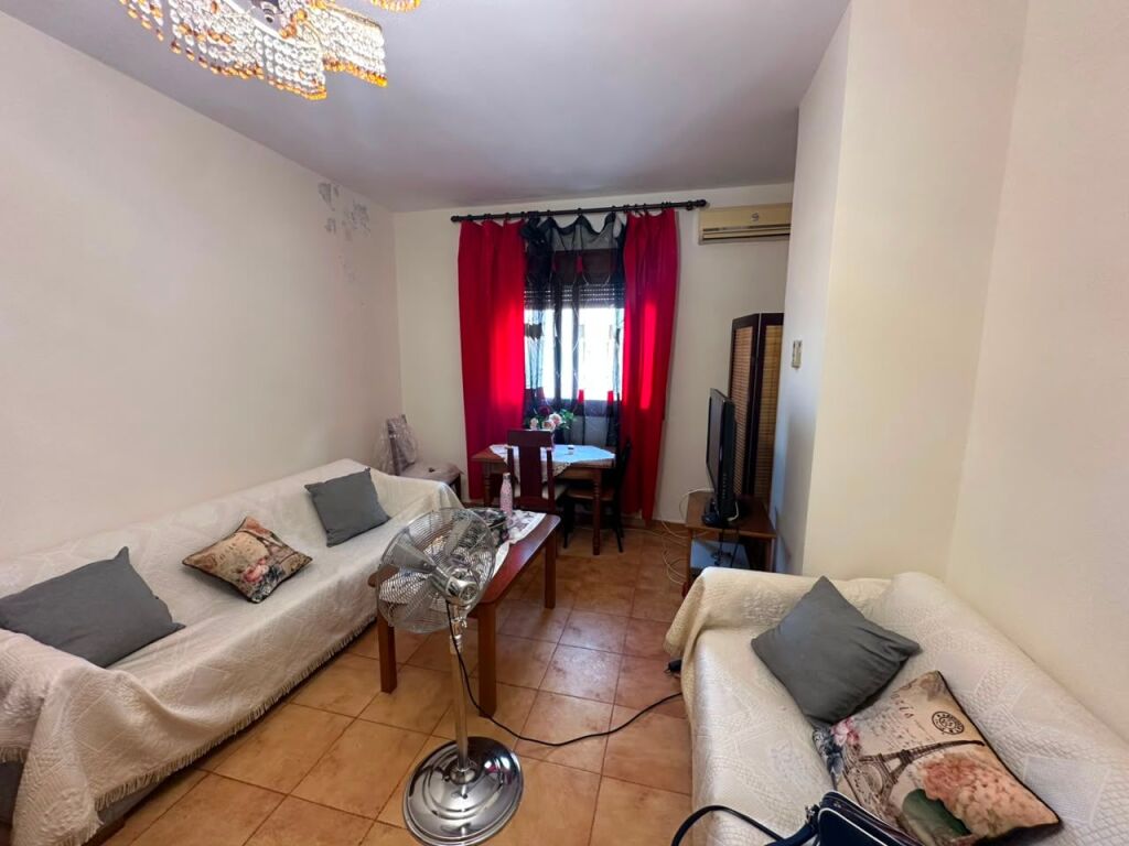 🏠 Appartamento 1+1 in affitto – Ex Distretto, Durrës