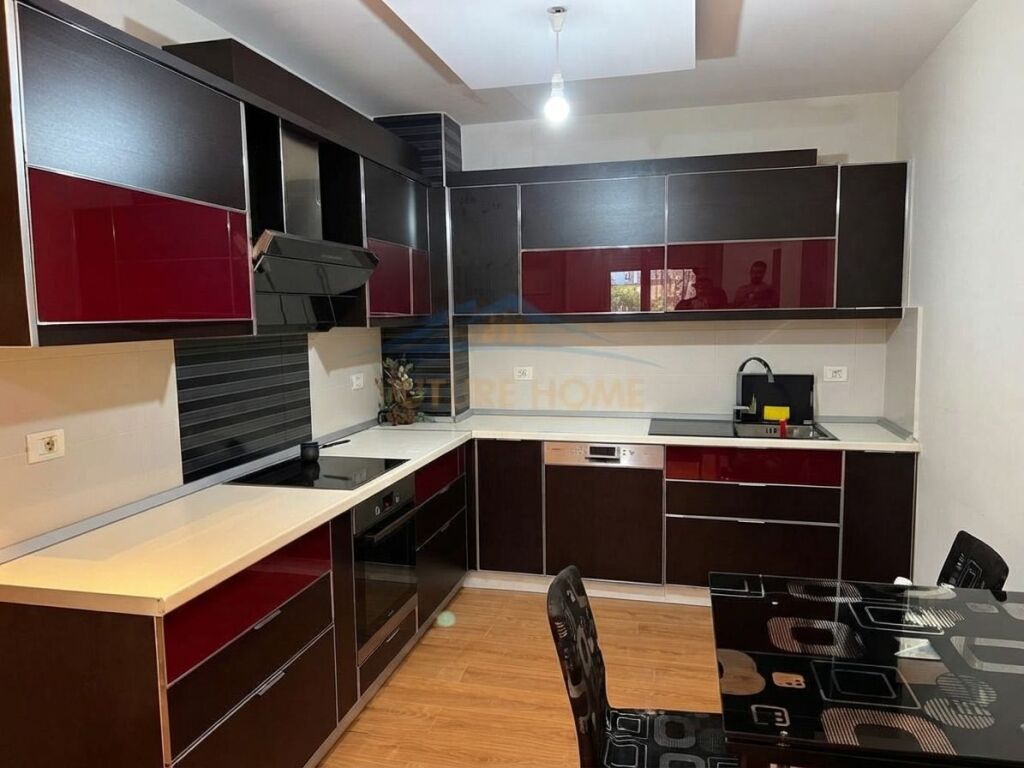 Affitto, Appartamento 2+1, Komuna E Parisit.Tirane