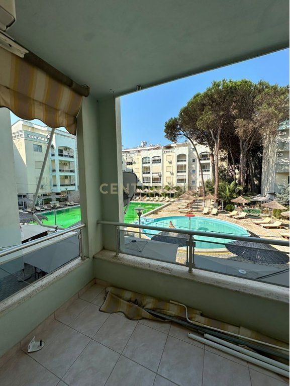 Apartament 1+1me pamje Pishine Kompleksi Kltersia