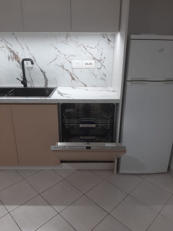 Appartamento 2+1 in affitto ad Astir!
