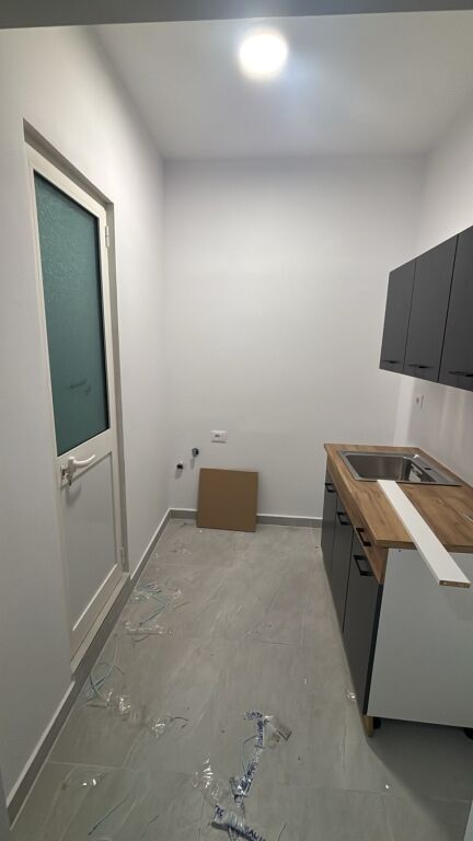 Rent | Shtëpi private 1 + 1 | Vilat Amerikane | 340 €/month