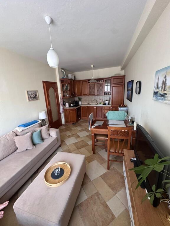 Jepet me qera apartament 2+1 tek Jordan Misja