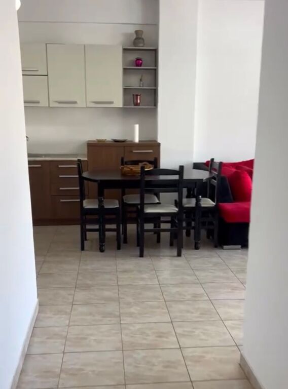 For rent 1+1 Yzberisht 35,000 leke