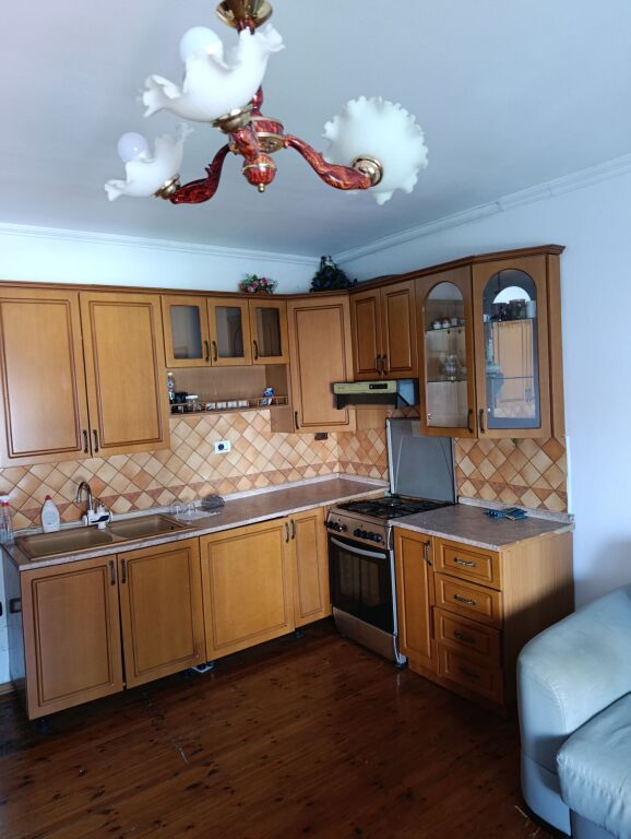 Qera | Shtëpi private 1 + 1 | Spitali Amerikan 2 | 400 €/muaj