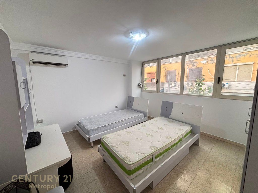 Appartamento 2+1 in affitto a Brraka, vicino alla Procura di Tirana!