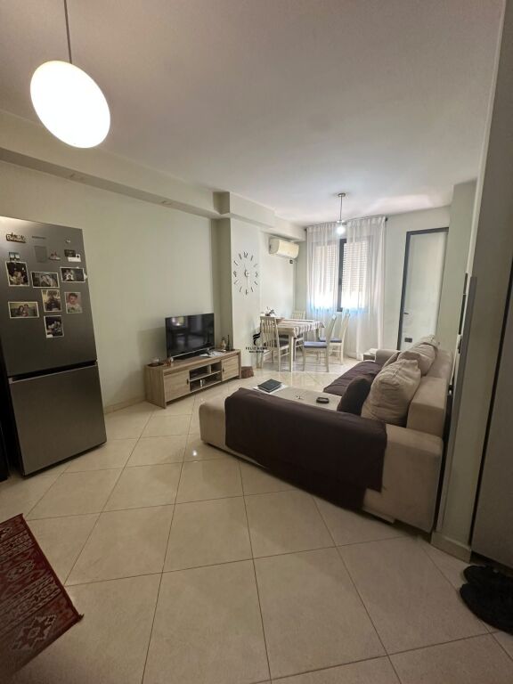 SHITET APARTAMENT 1+1 STADIUMI DINAMO 19.000.000 LEKE FH-91910