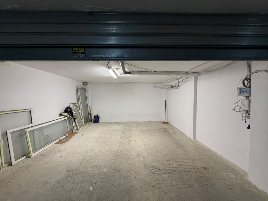 Shitet Apartament 2+1+2 + Garazhd ne Kavaje