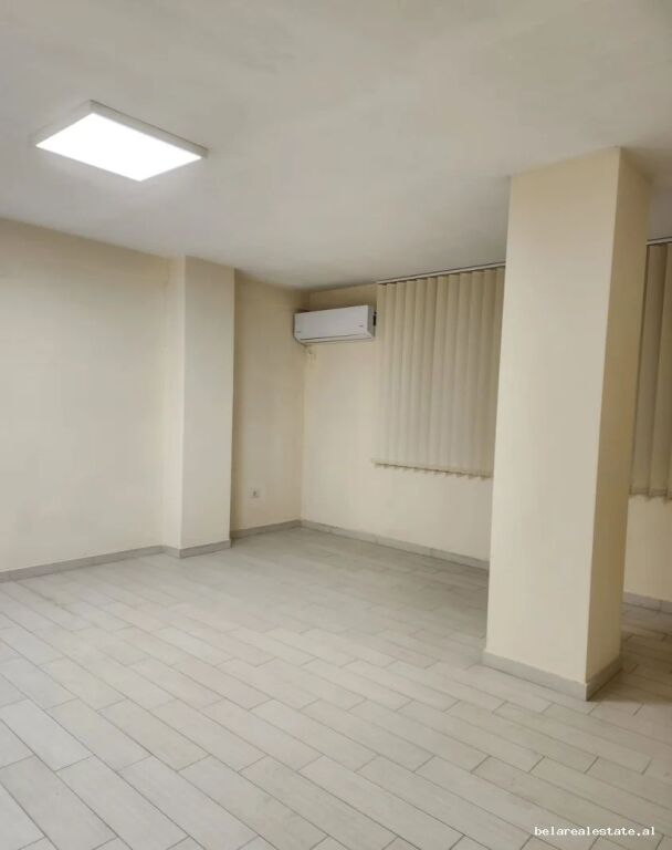 Apartament Me Qera 3+1 Tek Pazari i Ri (ID B2341) Tirane