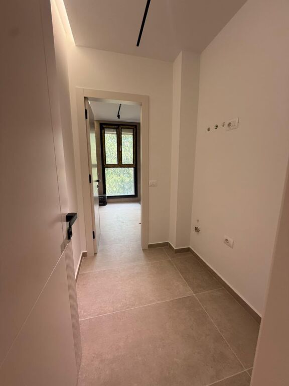 2+1+2 apartment for sale in Shkozë