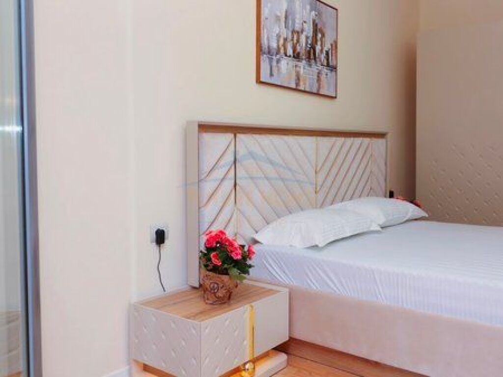 Qera, Apartament 2+1, Rruga e Kosovareve, Tirane .