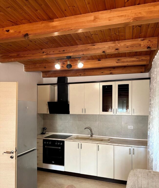 Duplex for rent, Fresk Shefqet Kuka street near Nuclear Physics  500 thousand old lek