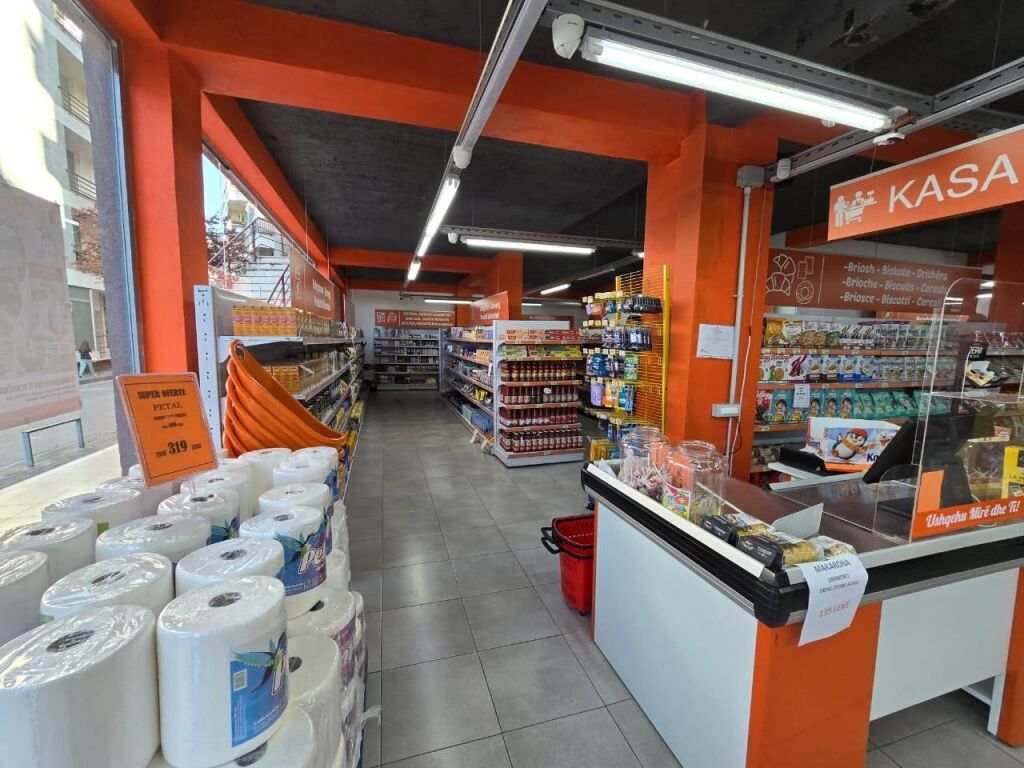 Commercial space for sale or rent (Super Market or other business) in Kodren e Diellit, at Eleonora.