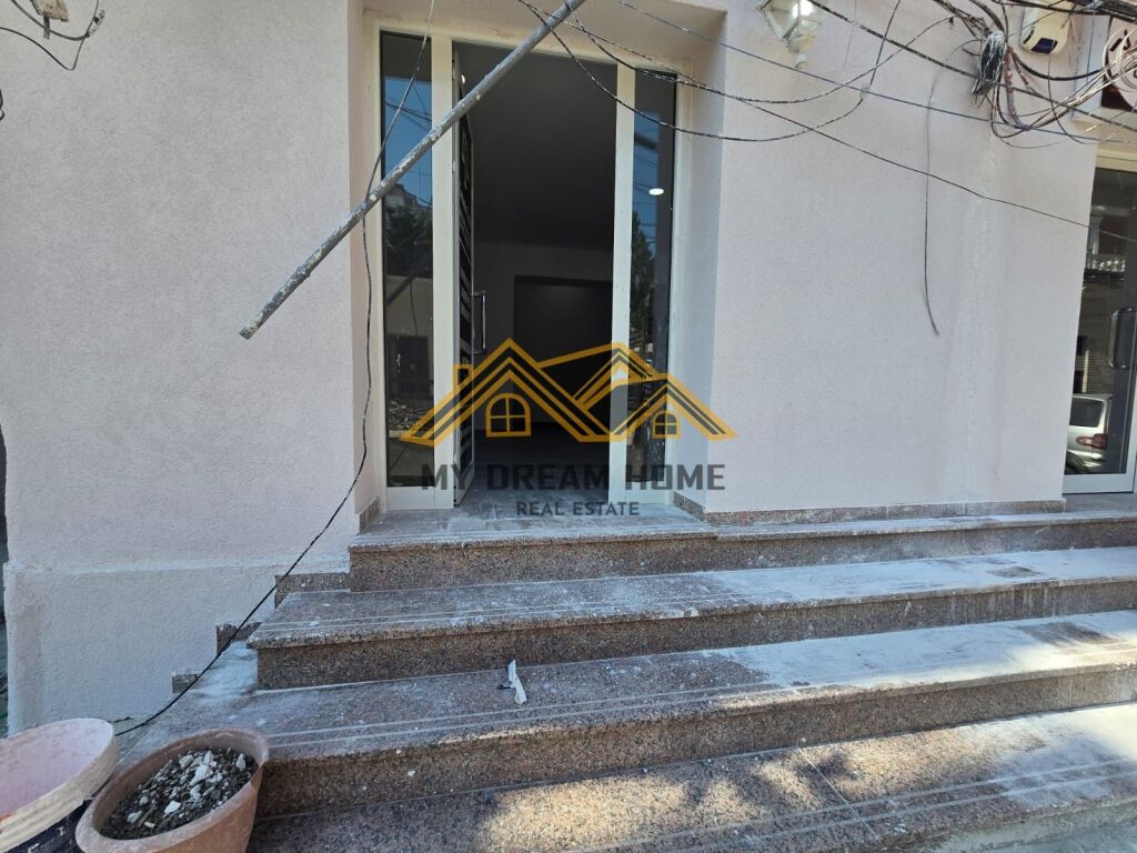 Business Premises for Rent, Main Boulevard!