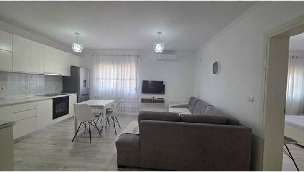 Apartament 1+1 me qera tek Albano&amp;Romina,Vlore