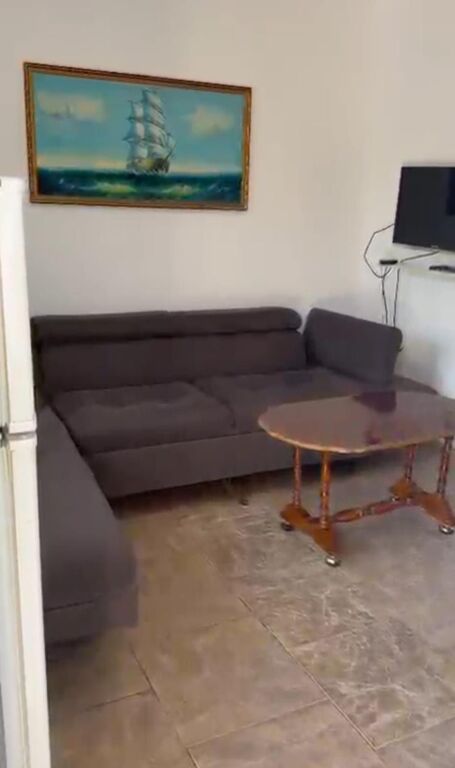 Qera | Shtëpi private 2 + 1 | Ali Demi | 350 €/muaj
