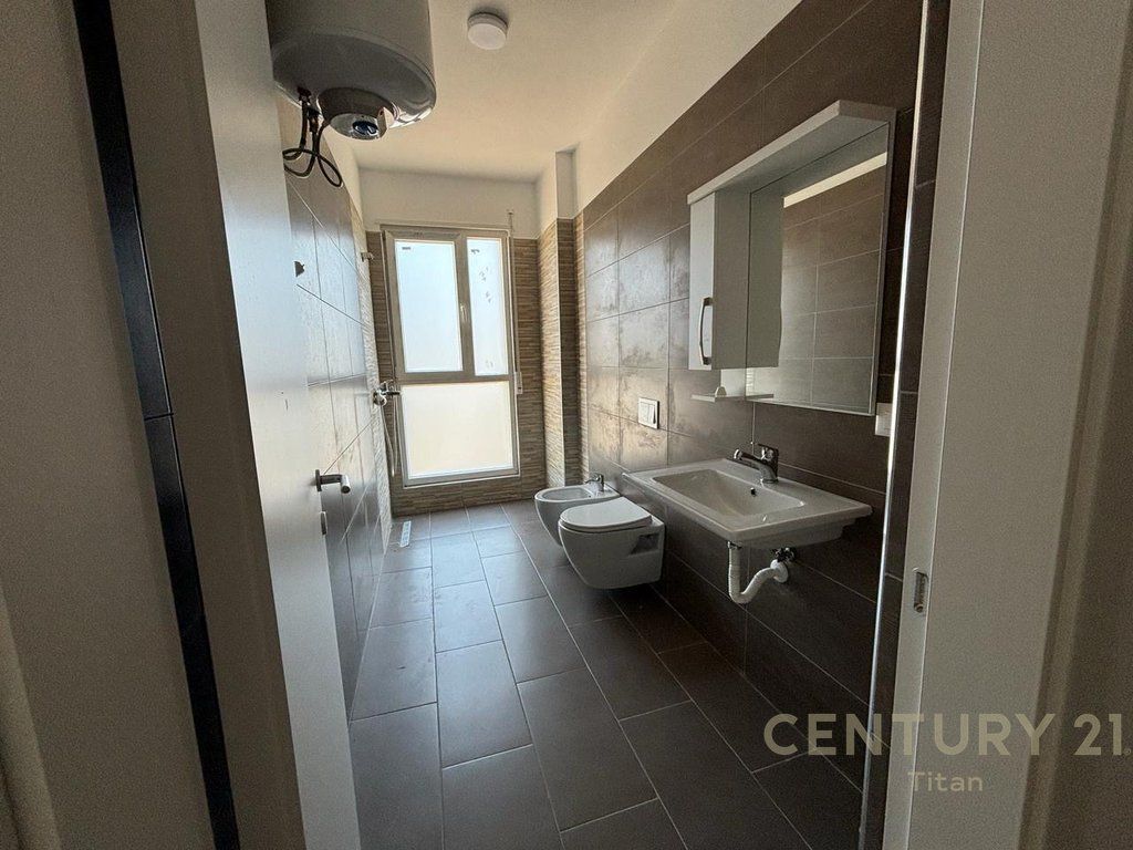 Appartamento 2+1+2 in affitto a Don Bosko 900 € /Mese 90.000 Lek /Mese
