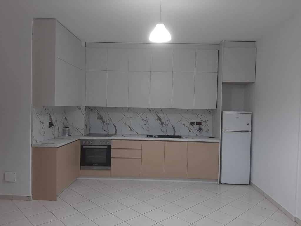 Appartamento 2+1 in affitto ad Astir!