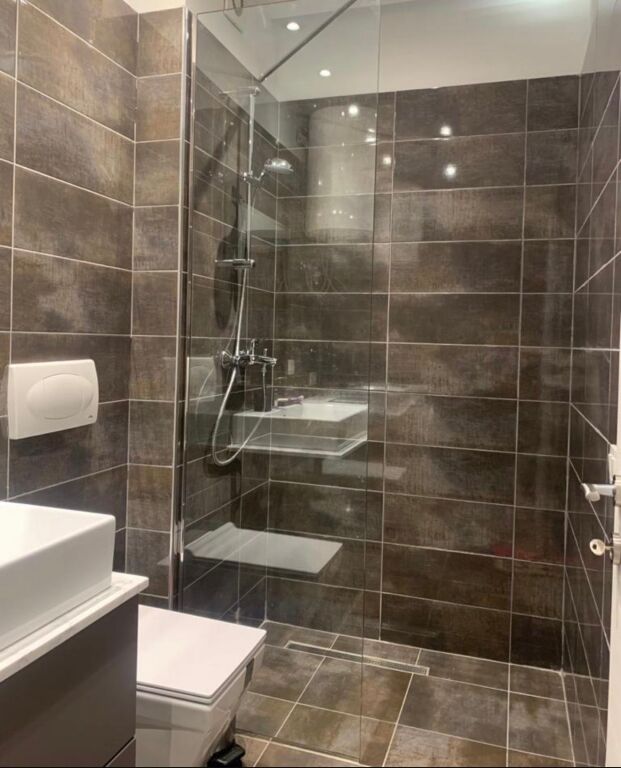 Rr. Frosina Plaku, jepet me qira apartament 2+1!