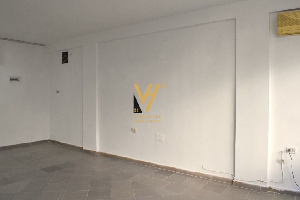 BUSINESS PREMISES 50 M2 FOR RENT IN STUDENT CITY 35,000 LEKE