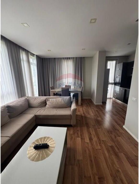 Appartamento - In Affitto - Ex Campo di Aviazione, Tirana