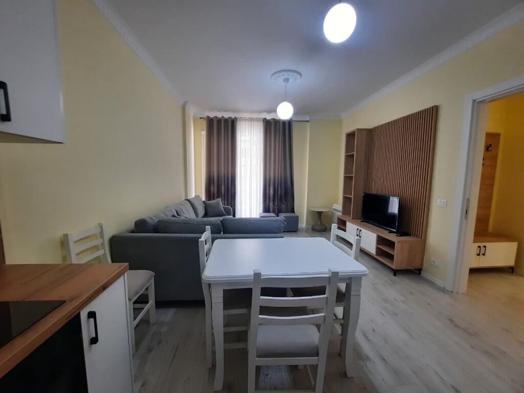 Apartament me qera 2+1+ 2 Univers City