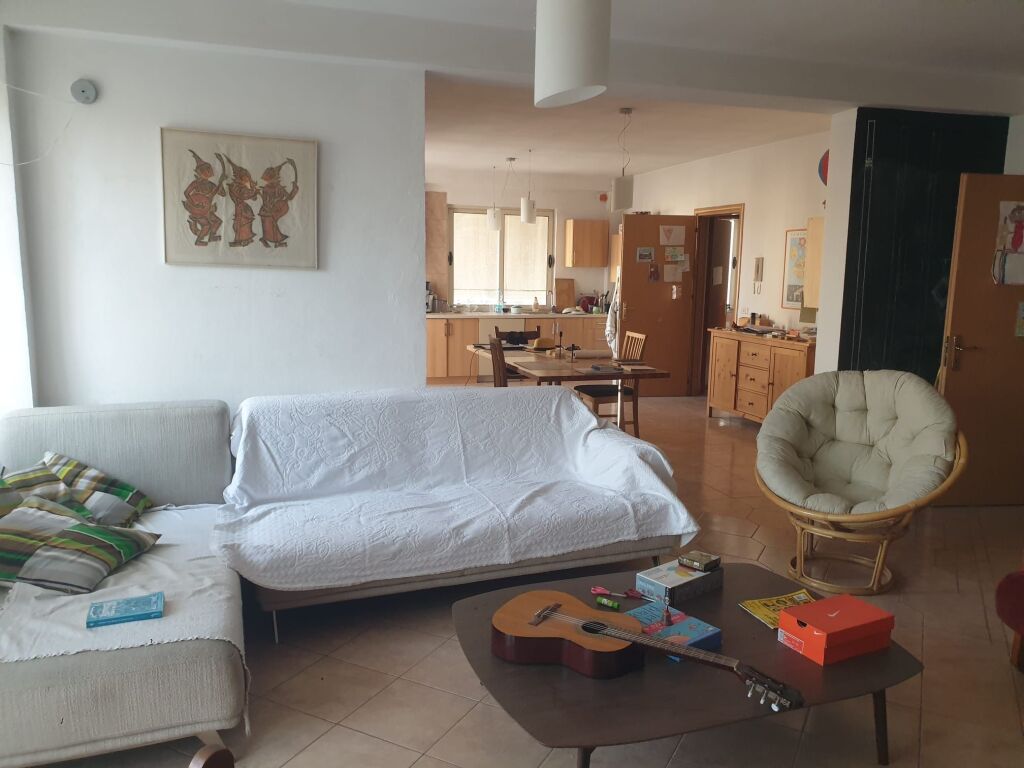 Jepet Me Qera Apartament 2+1+1 Ballkon