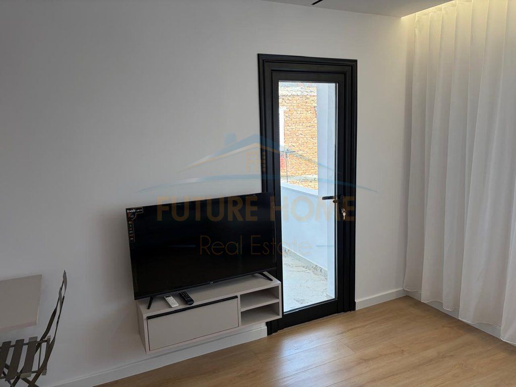 Shitet, Apartament 1+1, Rruga Asim Vokshi, Tirane , PARK72061