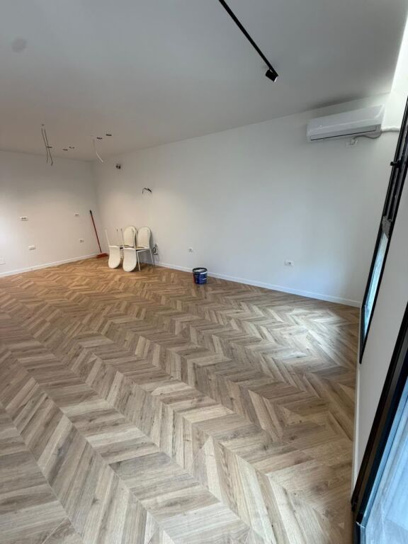 2+1+2 apartment for sale in Shkozë