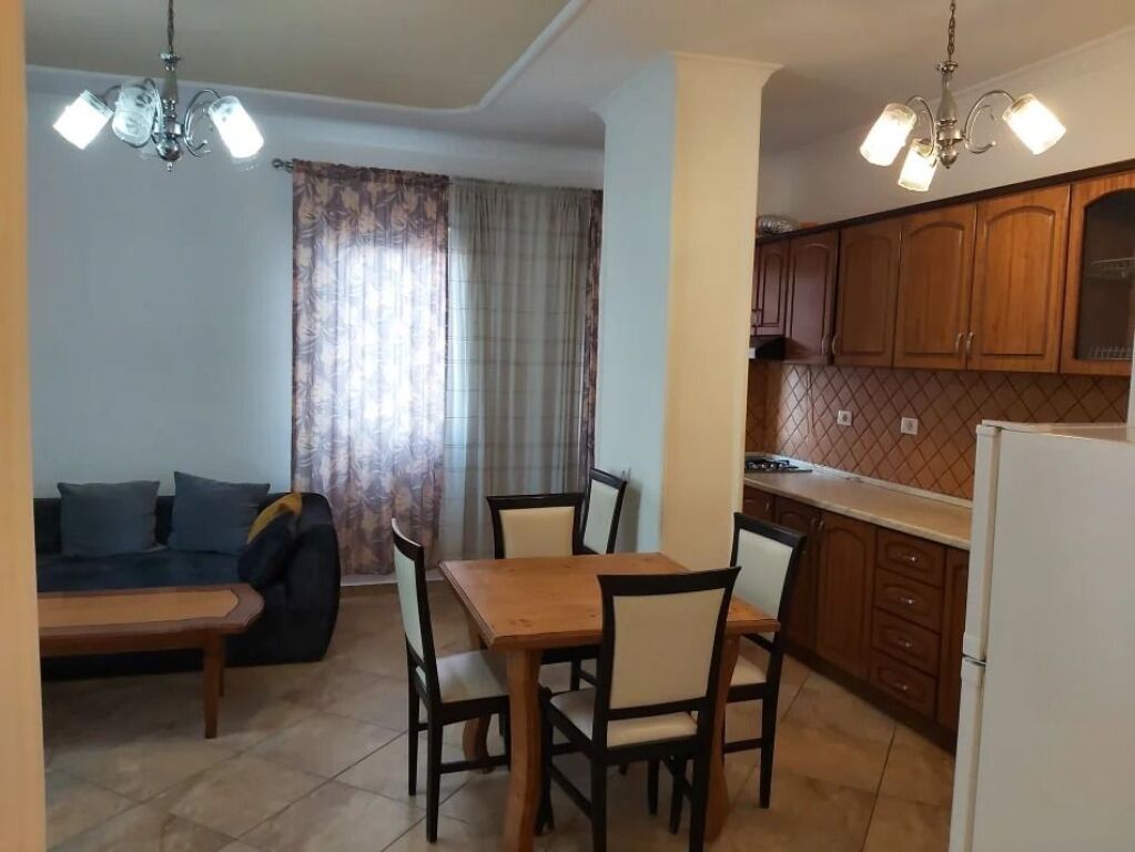 APARTMENT 1+1 .45,000 LEKE ASTIR