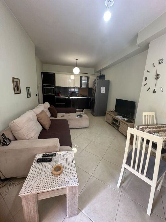 SHITET APARTAMENT 1+1 STADIUMI DINAMO 19.000.000 LEKE FH-91910