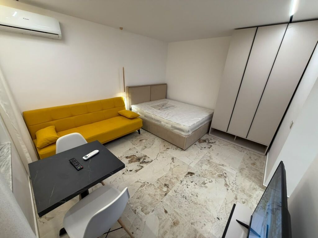 🏠 Shitet apartament 1+1 (garsoniere) 💶 Çmimi: 89,000 € 📍 Rruga “Mine Peza”, Tiranë
