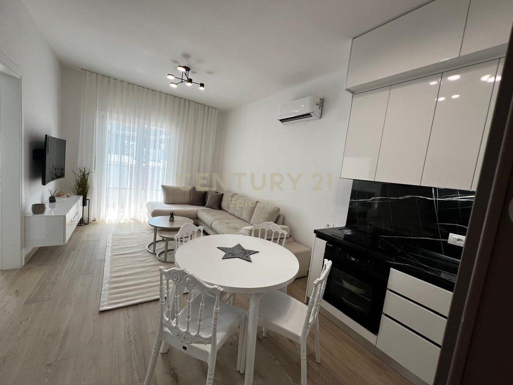 Apartament në shitje – West Coast Residence, Golem | 300 m nga deti