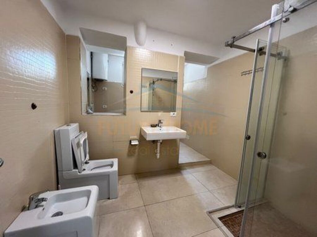 Shitet, Apartament 1+1, Selvia, Tirane