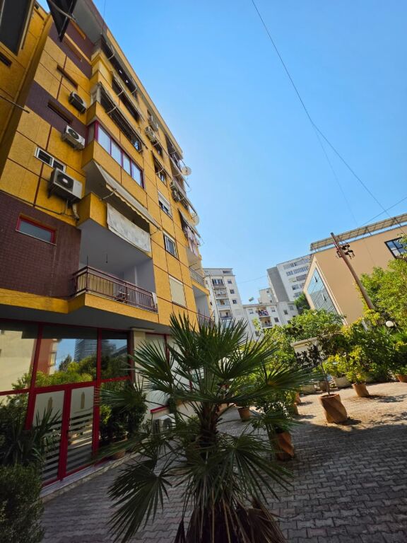 🔥 FOR SALE: 3+1+2 BATHROOMS 📍 Zogu i Zi - Kryqi i Kuq | (Perfect Layout) Building from 2013 • Excellent Location 💥 240,000 Euro