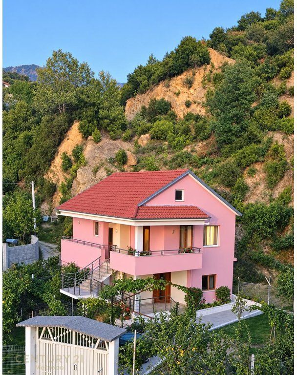 🏡 SHTËPI 2-KATËSHE PËR SHITJE – SAUKU I VJETËR / MJULL BATHORE 25,000,000 Lekë