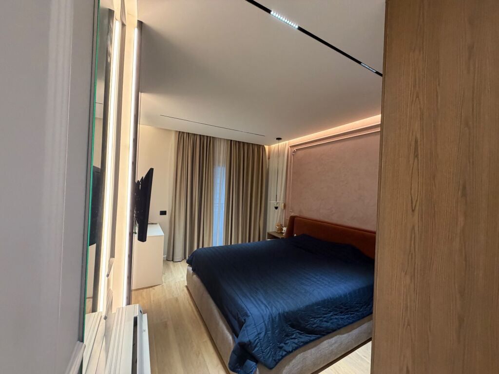 Shitet Apartament 2+1+2 + Garazhd ne Kavaje